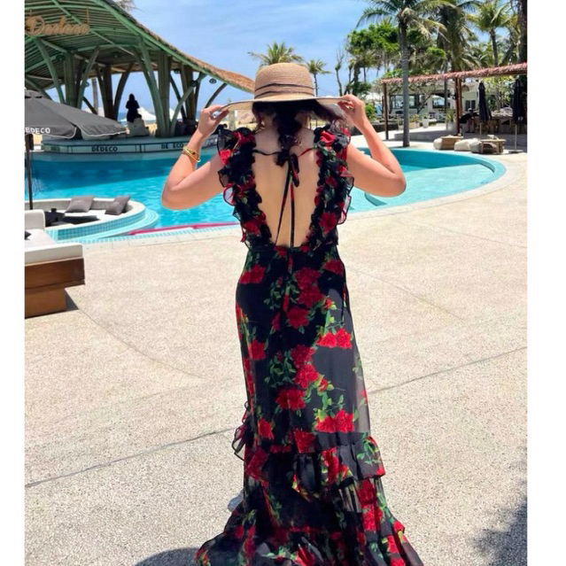 Lulus | Đầm maxi hoa hồng lưng trần gợi cảm 🥀