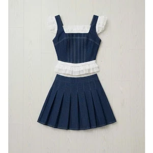 Set đồ bé gái áo croptop denim phối ren bèo kèm chân váy xếp ly dáng A phong cách tiểu thư mẹ và bé