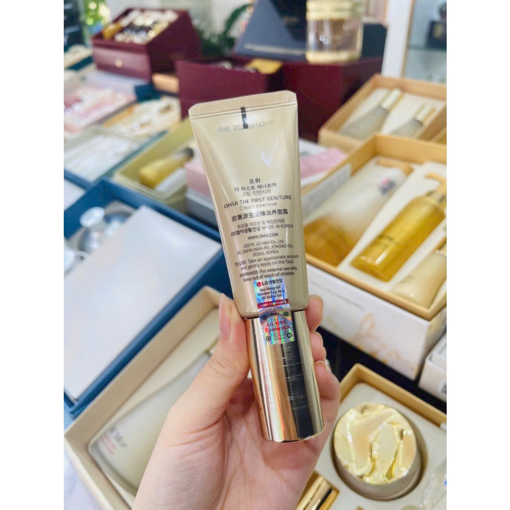 Kem dưỡng chống lão hóa tái sinh da OHUI The First Geniture Cream Intensive 30ml
