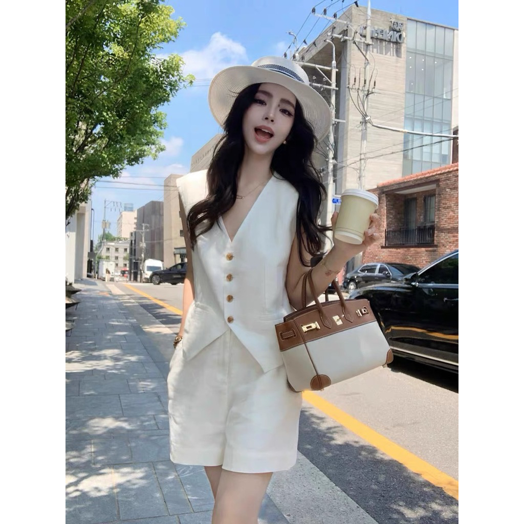 𝗛𝗶𝗹𝗹 𝗦𝗲𝘁  -Set Linen Áo ghi lê+ Short ngố