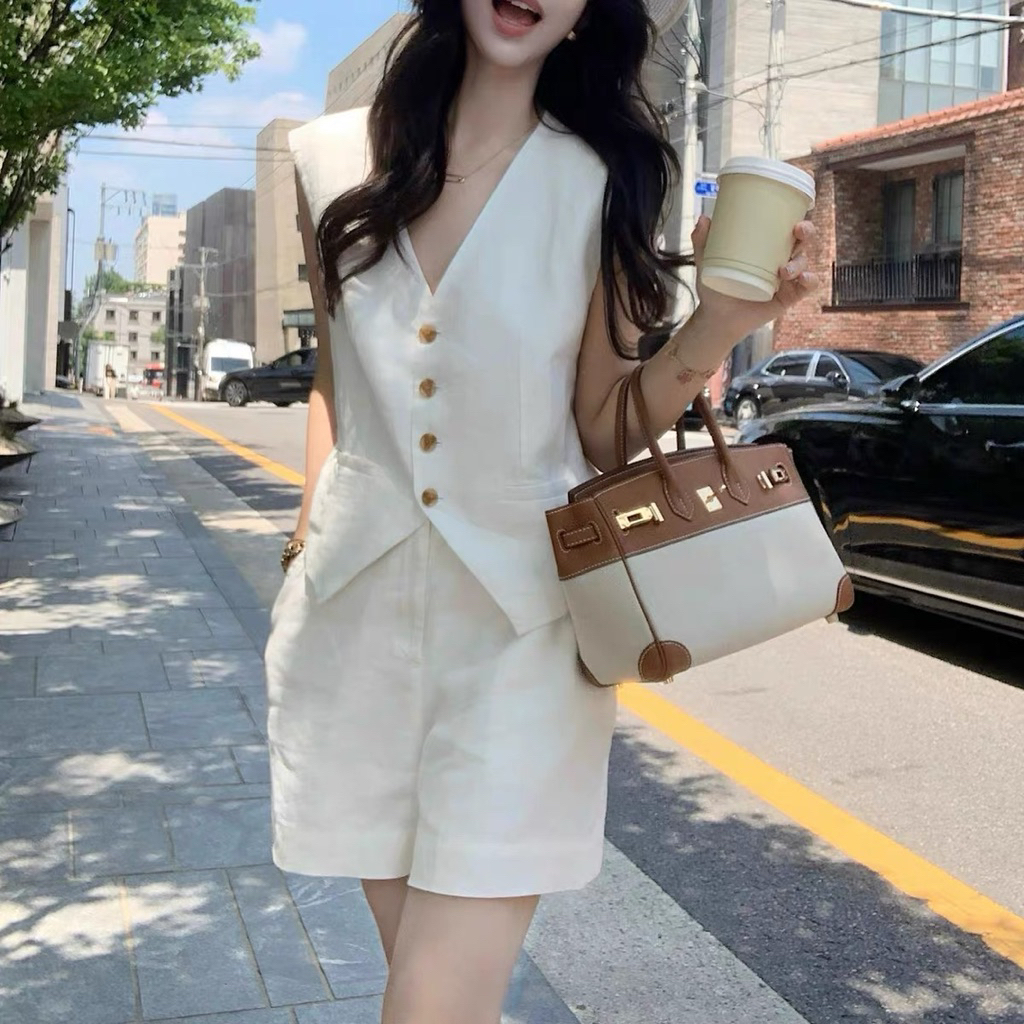 𝗛𝗶𝗹𝗹 𝗦𝗲𝘁  -Set Linen Áo ghi lê+ Short ngố