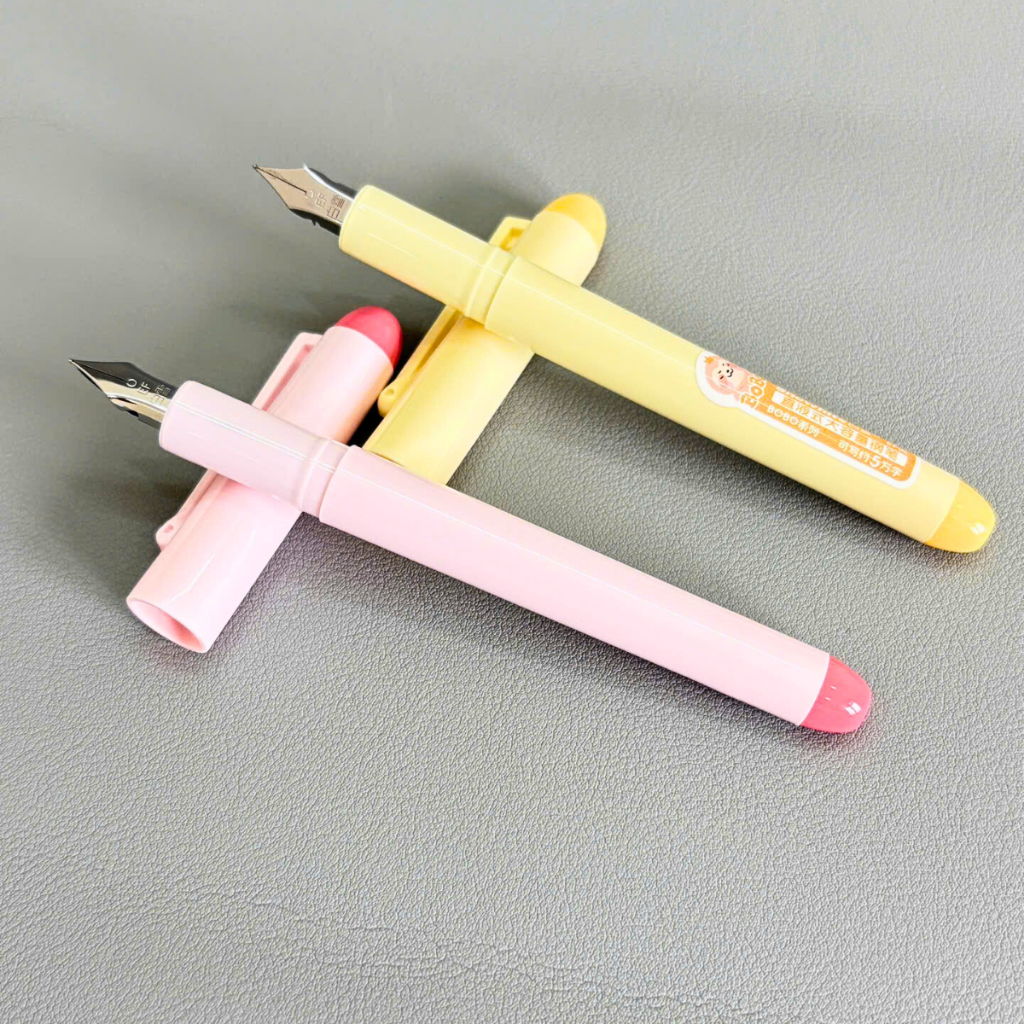 Bút Máy F35 Có sẵn mực chỉ việc dùng, Viết êm trơn bền bỉ, Ngòi 0.38mm tiện lợi sạch sẽ cho Hs cấp 1