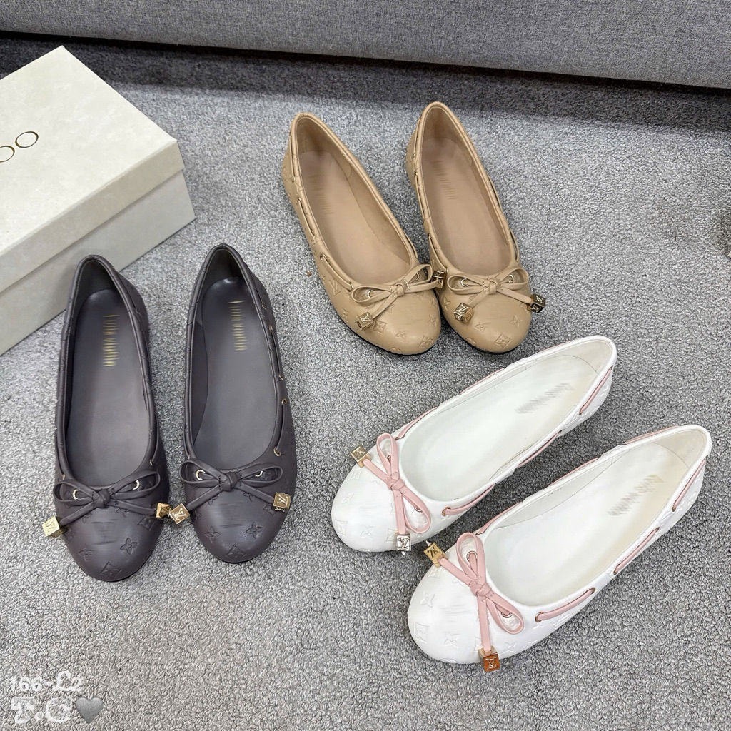 Giày bệt búp bê nơ xỏ dây viền
