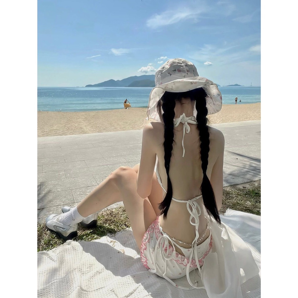 Set 2 Mảnh Buộc Dây Nơ 3 Chi Tiết Màu Trắng Quần Viền Hồng Kèm Đệm Mút❤️(order 7-15n)