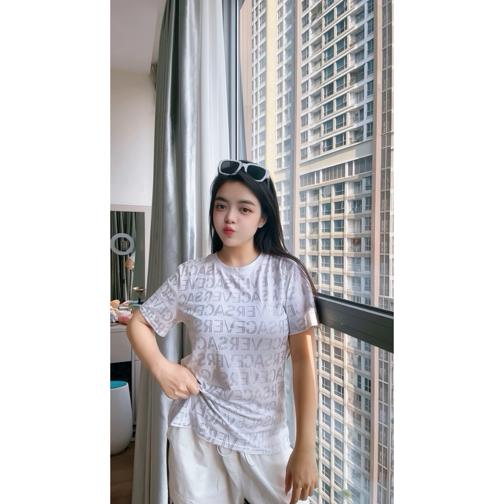 Áo thun đính đá chữ Versace bling bling trắng đỏ