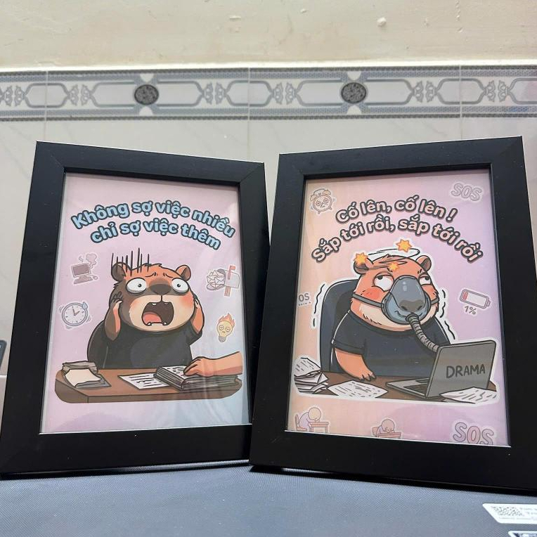 Tranh hài hước, vô tri | Tranh decor bàn làm việc văn phòng capybara
