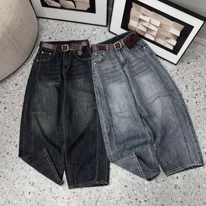 Quần baggy form thụng chất jean phối mí thêu túi sau