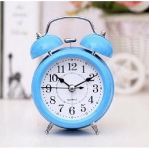 HOT HOT Đồng hồ báo thức siêu cute để bàn bằng sắt chuông kêu to kêu là tỉnh !!!