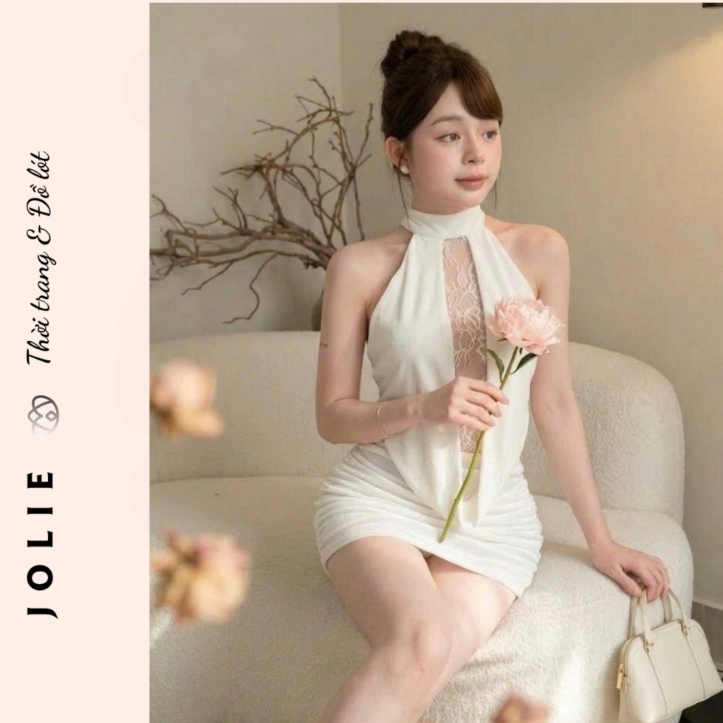 Váy body cổ yếm hở lưng phối ren hoa nổi thiết kế sang chảnh dự tiệc
