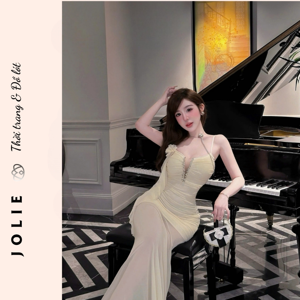Váy xẻ ngực kim tuyến dự tiệc sang trọng nổi bật Jolie