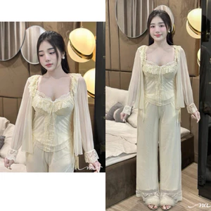 Set bộ ngủ lưới mềm phối ren ngực kèm áo choàng