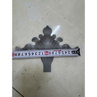Chậu Bông Nhỏ Tôn Dập cao cấp, chất liệu tôn dày 1.4mm chắc chắn, độ bền cao, chịu lực tốt. Hoa văn dập nổi sắc nét