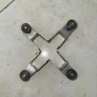 Bánh Xe Bạc Xếp chữ U 2cm, máng rộng 4cm – thiết kế chắc chắn, chuyên dùng cho cửa lùa, cổng sắt hoặc ray trượt