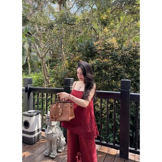 Bộ Quần Áo Nữ Màu Đỏ Quyến Rũ Dành Cho Nàng