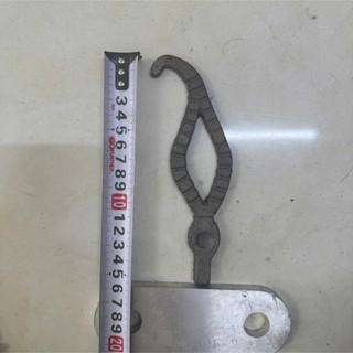 Chông Gang Đúc loại đẹp với thiết kế sắc nét, kiểu dáng đa dạng từ cổ điển đến hiện đại, phù hợp trang trí cổng