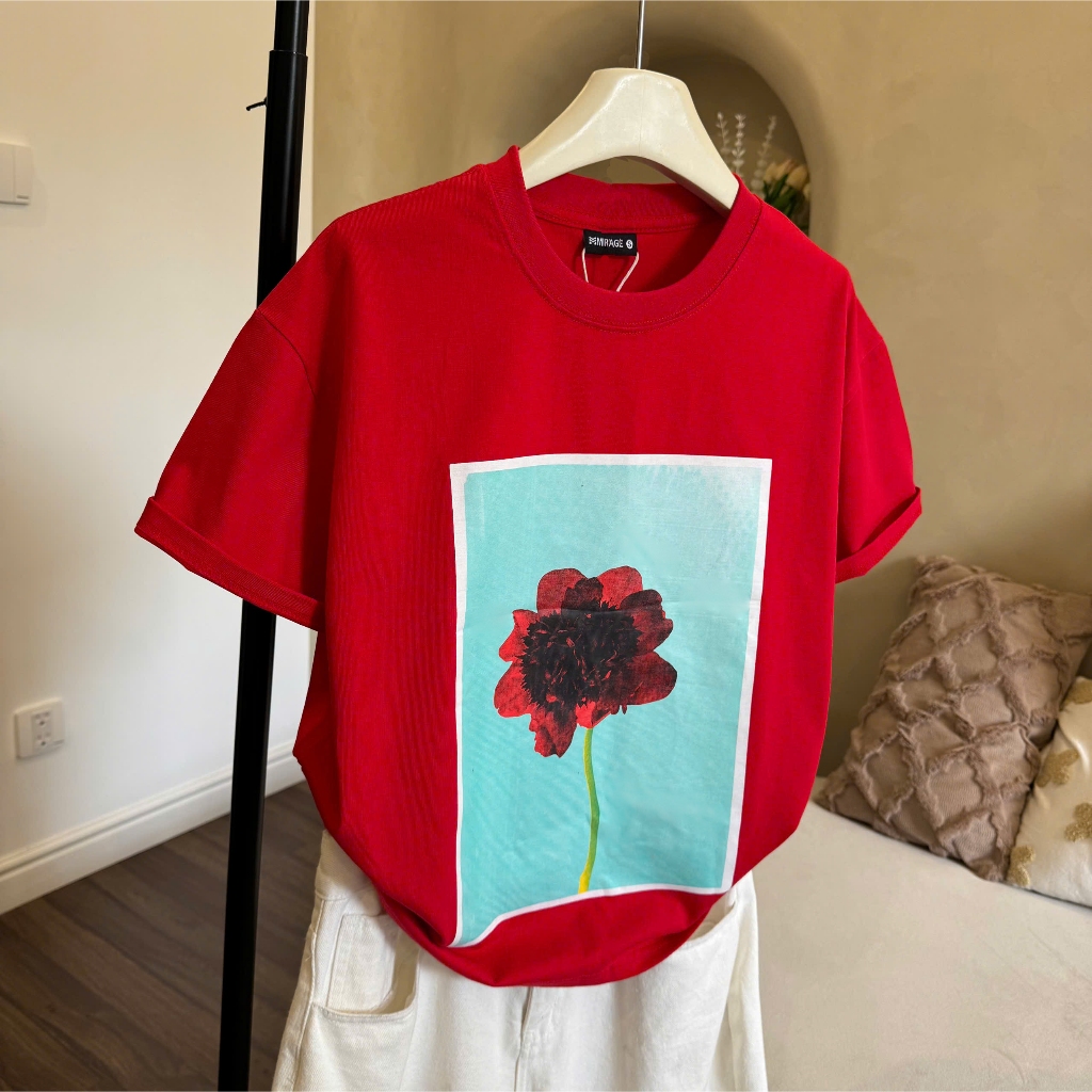 Áo Thun Mirage Bảng Hoa Đỏ Trendy Local Brand Chất 100% Cotton Mềm Mịn Thoáng Mát.