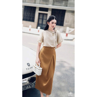 Chân váy A dài 2 cúc nhựa