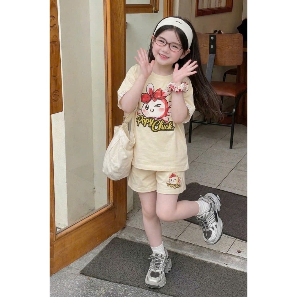 Sét quần áo đi chơi cho bé gái,in hình 5d,tay phối ren,chất vải cotton thấm hút mồ hôi thoải mái cho bé.M68