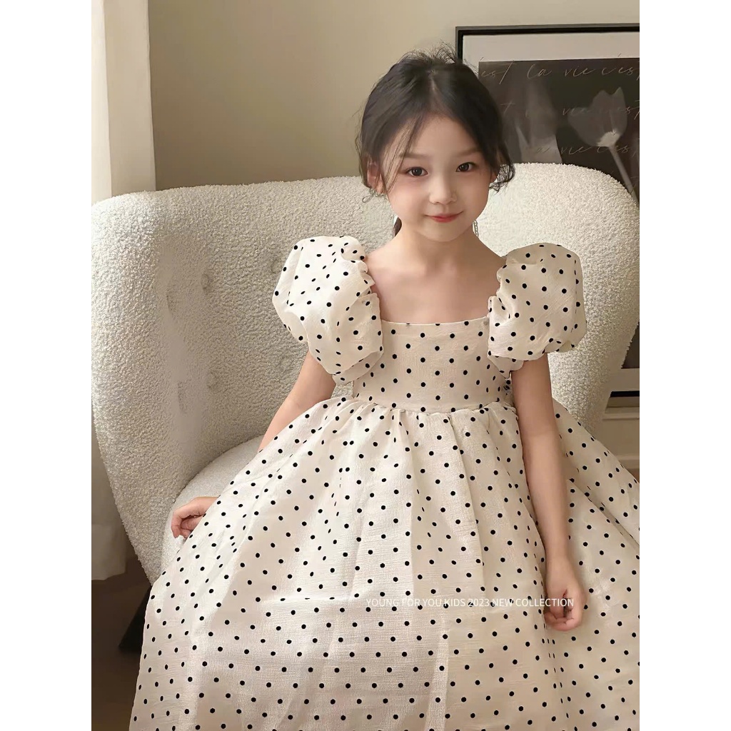 Đầm xòe bé gái phong cách tiểu thư, váy cổ vuông tay phồng dáng công chúa sang trọng, đầm dự tiệc sinh nhật mẹ bé