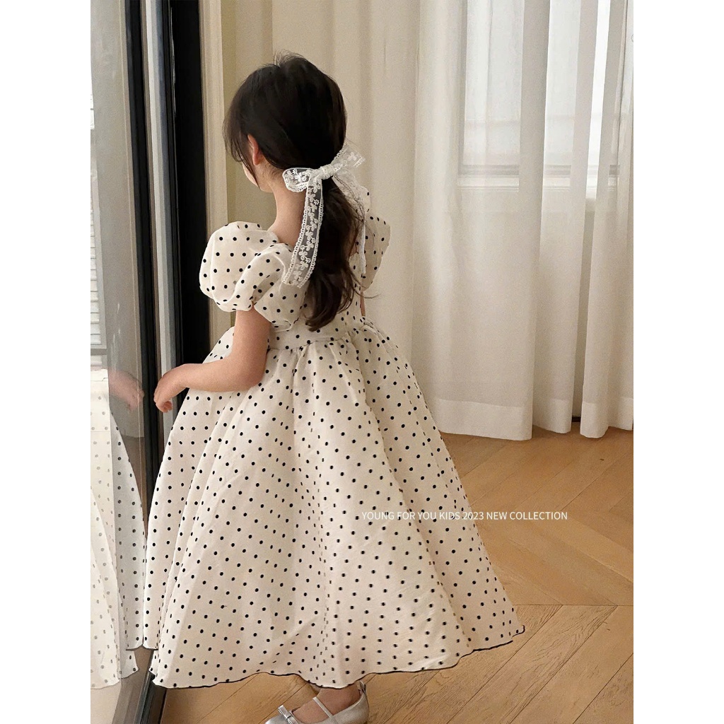 Đầm xòe bé gái phong cách tiểu thư, váy cổ vuông tay phồng dáng công chúa sang trọng, đầm dự tiệc sinh nhật mẹ bé