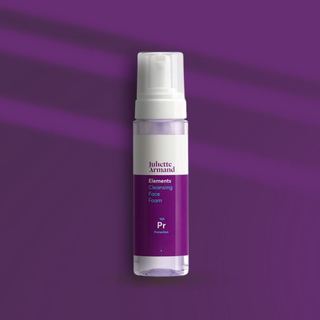 Sữa rửa mặt tạo bọt làm sạch sâu dành cho mọi loại da Juliette Armand Cleansing Face Foam