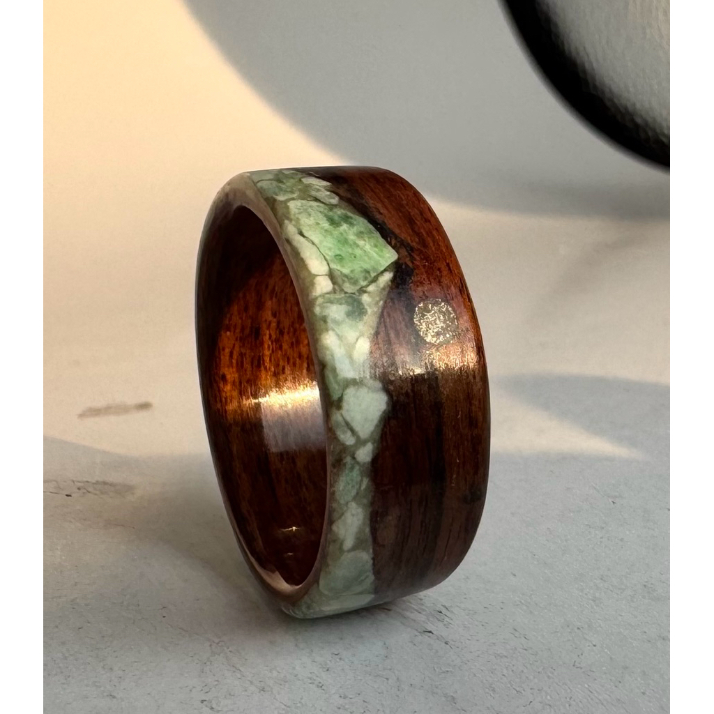 Gemstone Ring by Leegon shop