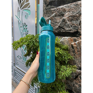Bình nước Eco 1.2L Tupperware, có vạch chia, nắp bật kín.