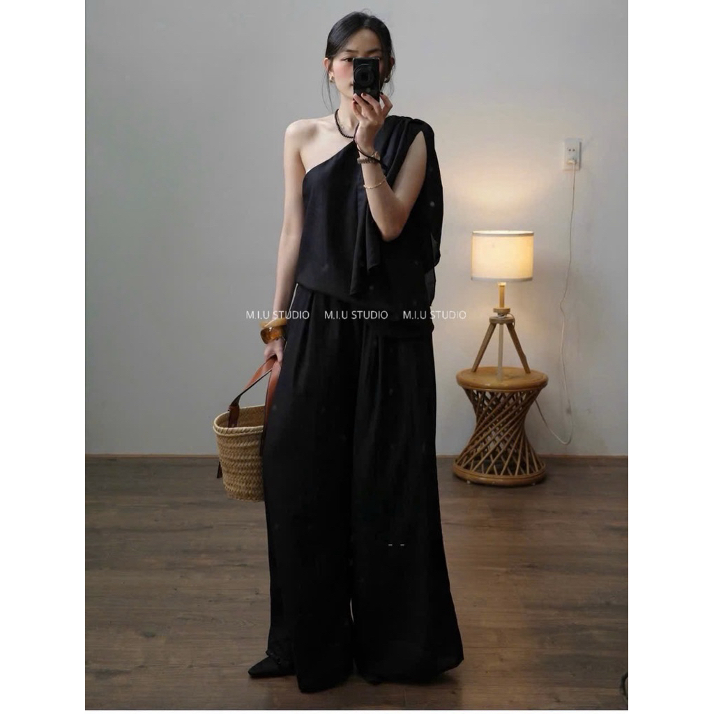 Set Bộ Nữ : Áo voan tơ lệch vai phối nơ cách điệu kèm quần ống suông 2 lớp phong cách Hàn Quốc nhẹ nhàng thanh lịch