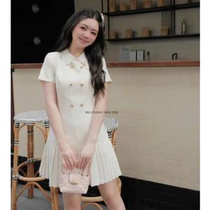 Đầm thiết kế tay ngắn phối chân dập ly đính khuy đồng cao cấp , Váy nữ cổ đức phối viền đá dáng ngắn tùng xoè thanh lịch