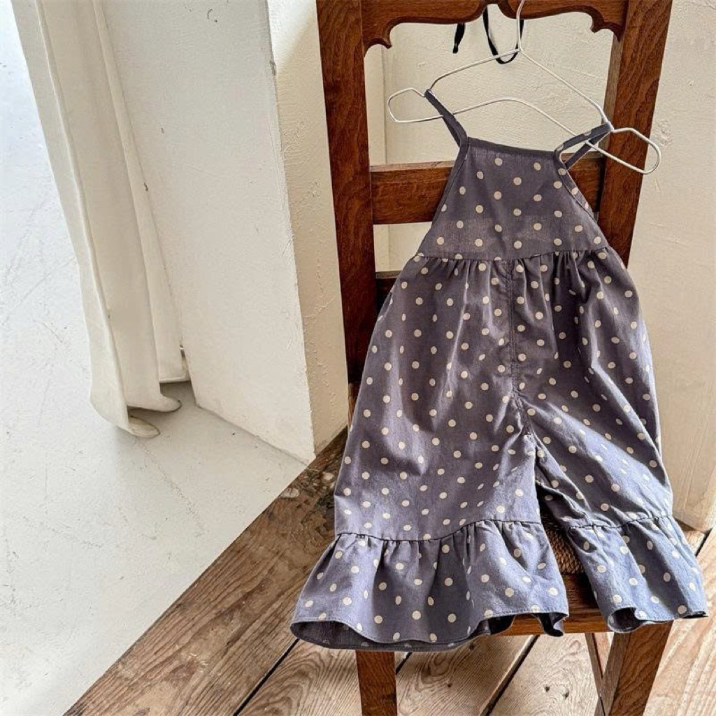 (Order) Jumpsuit dáng dài ống xoè rộng chấm bi hở lưng dây đang phù hợp đi biển mùa hè cho bé gái