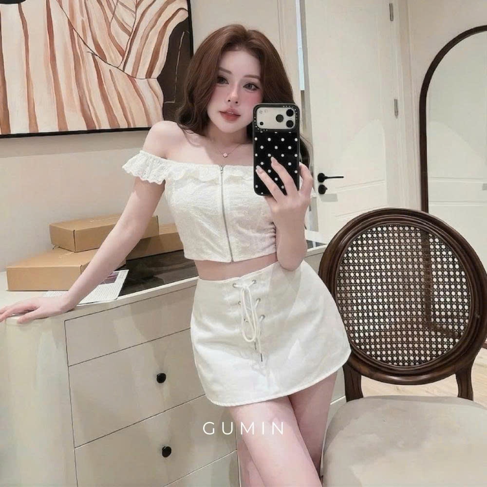 Set áo váy trễ vai GUMIN thiết kế áo thô boi ren khoá và chân váy ngắn đan dây thanh lịch sang trọng
