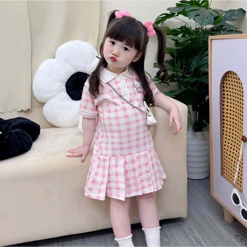 SÉT VÁY POLO ĐUÔI CÁ IN HÌNH KITY DỄ THƯƠNG CHO BÉ CHẤT LIỆU COTTON MỀM MẠI THOÁNG MÁT CHOP BÉ
