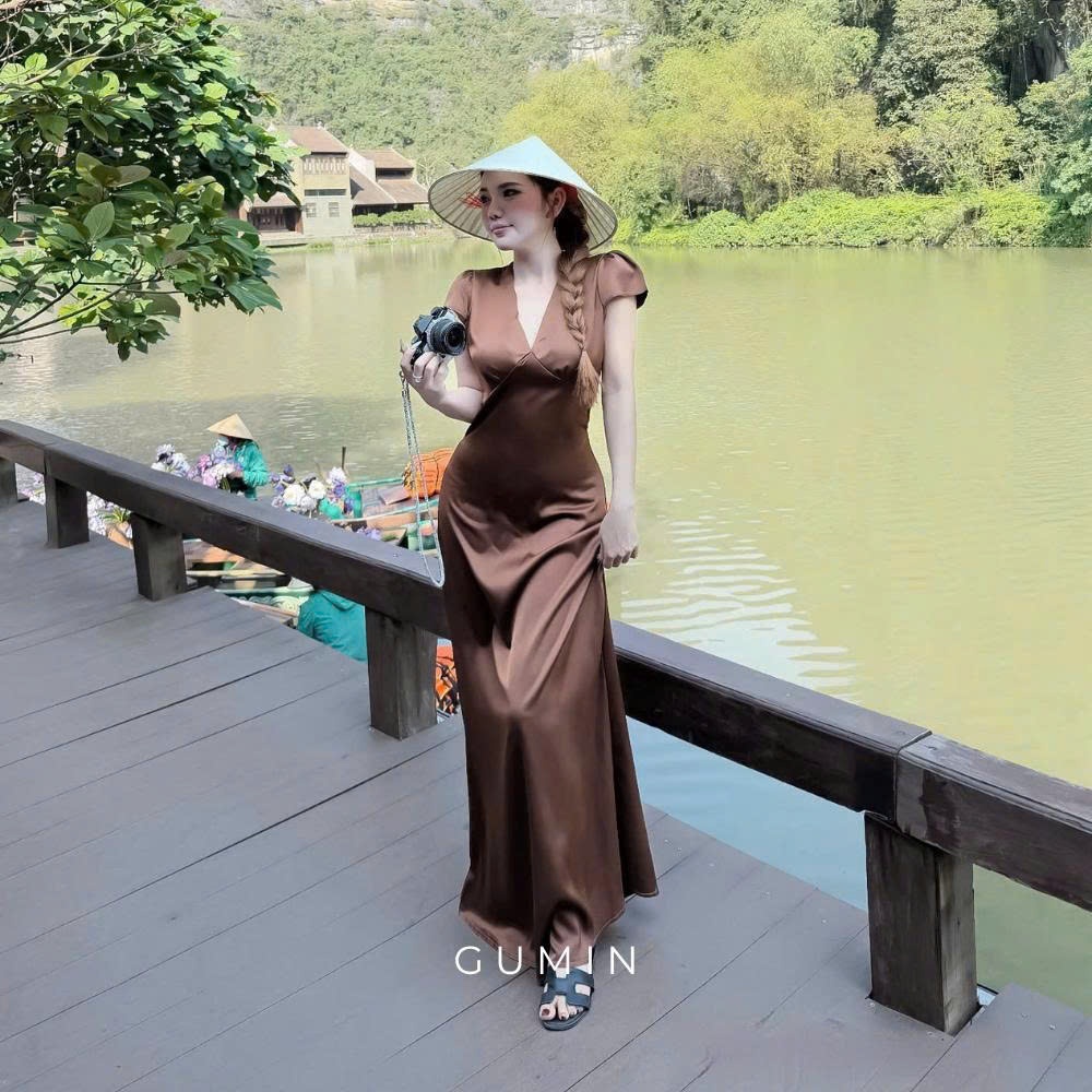 Đầm maxi lụa GUMIN thiết kế cổ V dáng dài tiểu thư, Váy dự tiệc nữ sang chảnh thanh lịch cao cấp