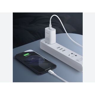 Bộ sạc nhanh Pisen QUICK TS-C135B kèm cáp TypeC to LaiNing PD 20W hỗ trợ PD3.0 / FCP / QC4.0 (Trắng)