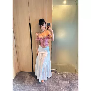 ELYMOSE - KIMMI CORSET CARO ĐỎ ĐAN DÂY TRƯỚC NGỰC 8 GỌNG ÔM SÁT BODY TÔN DÁNG ( đọc kỹ mô tả )