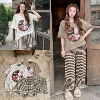 Set Bộ Đồ Nữ In Thỏ Bánh Kem Cute Áo Phông Phối Viền Bèo Ngắn Tay Mix Quần Kẻ Ngang Màu Nâu