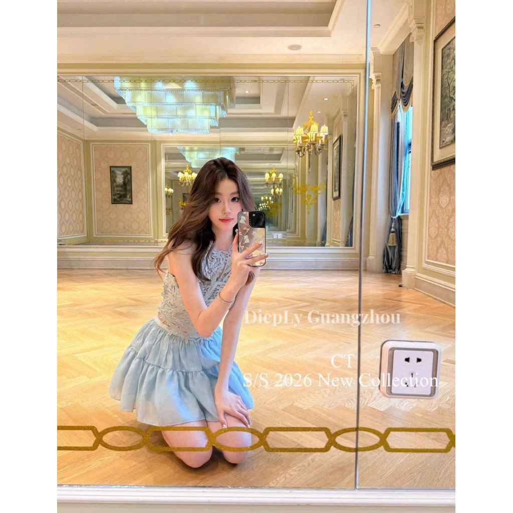 Set áo yếm ren chân váy xoè