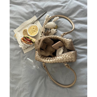 Túi Ecoday Woven Bauletto Bag Kèm Charm (fullbox)
