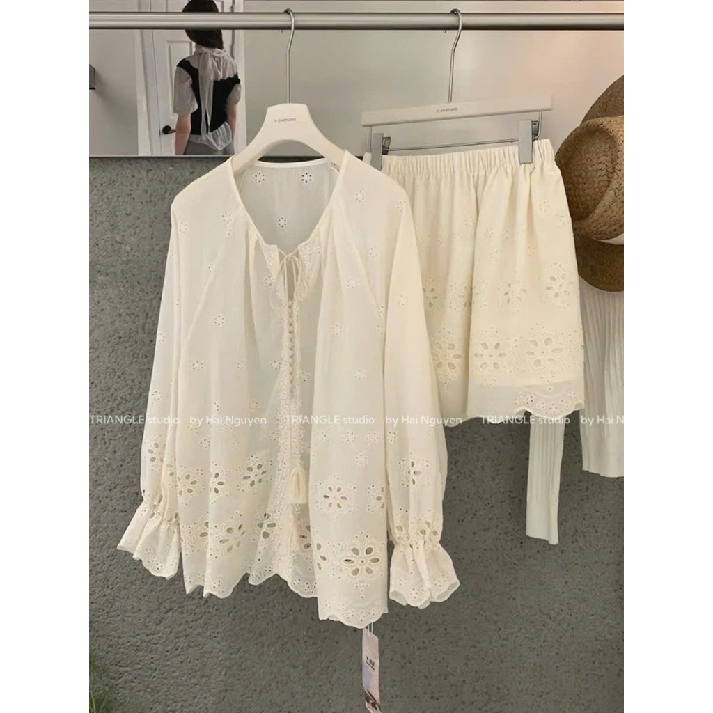 TRIANGLE - Sunny Set (chuẩn QC) (Cân nhắc kỹ, return is not welcomed) - Set boi thêu áo và chân váy ngắn style thanh lịc