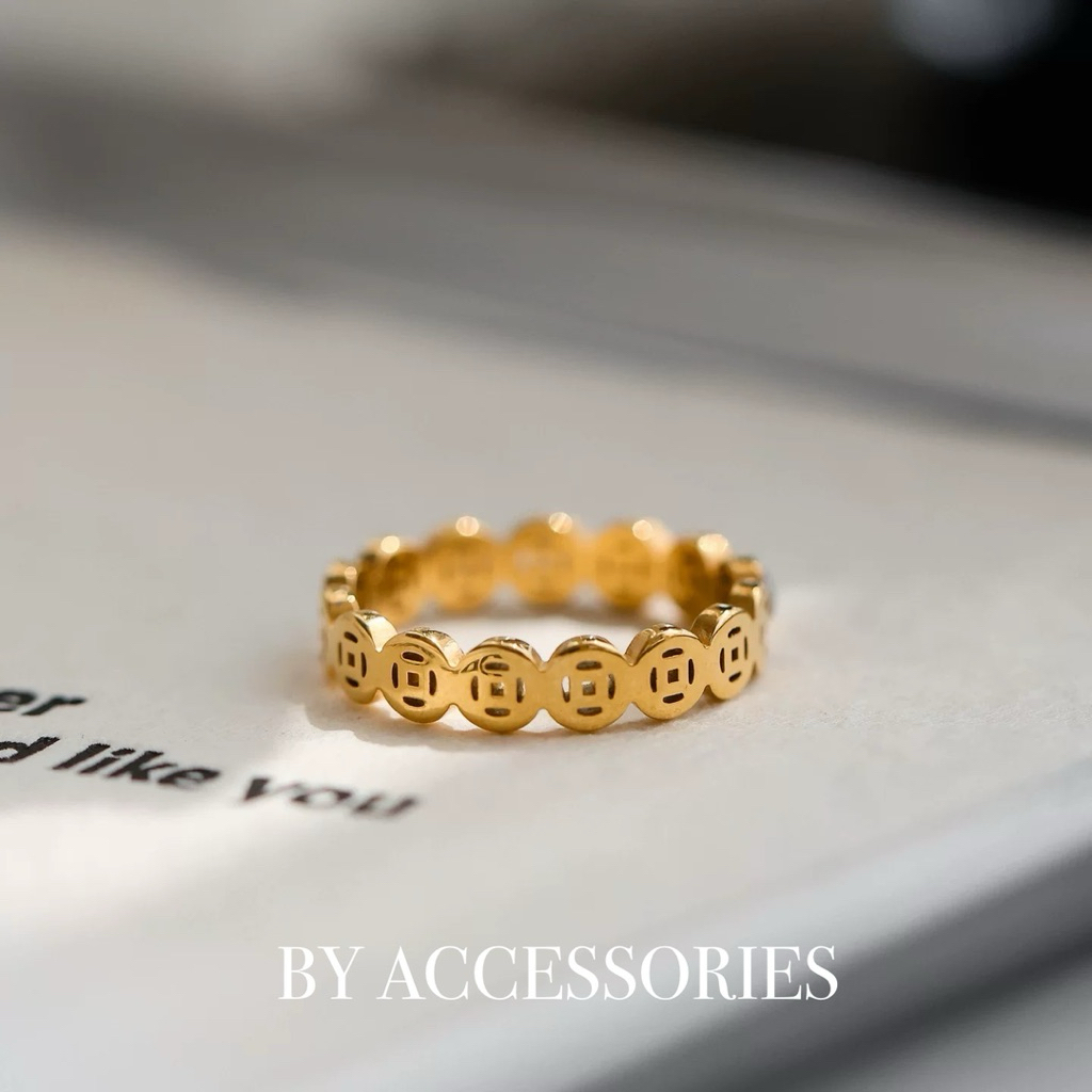 Nhẫn nam nữ unisex titan hình đồng xu may mắn kết vòng tròn mạ vàng không gỉ WR2642 BYACCESSORIES