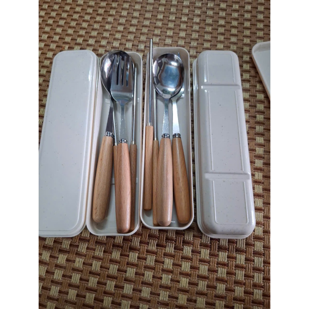 Bộ muỗng đũa nĩa inox cán gỗ kèm hộp đựng lúa mạch