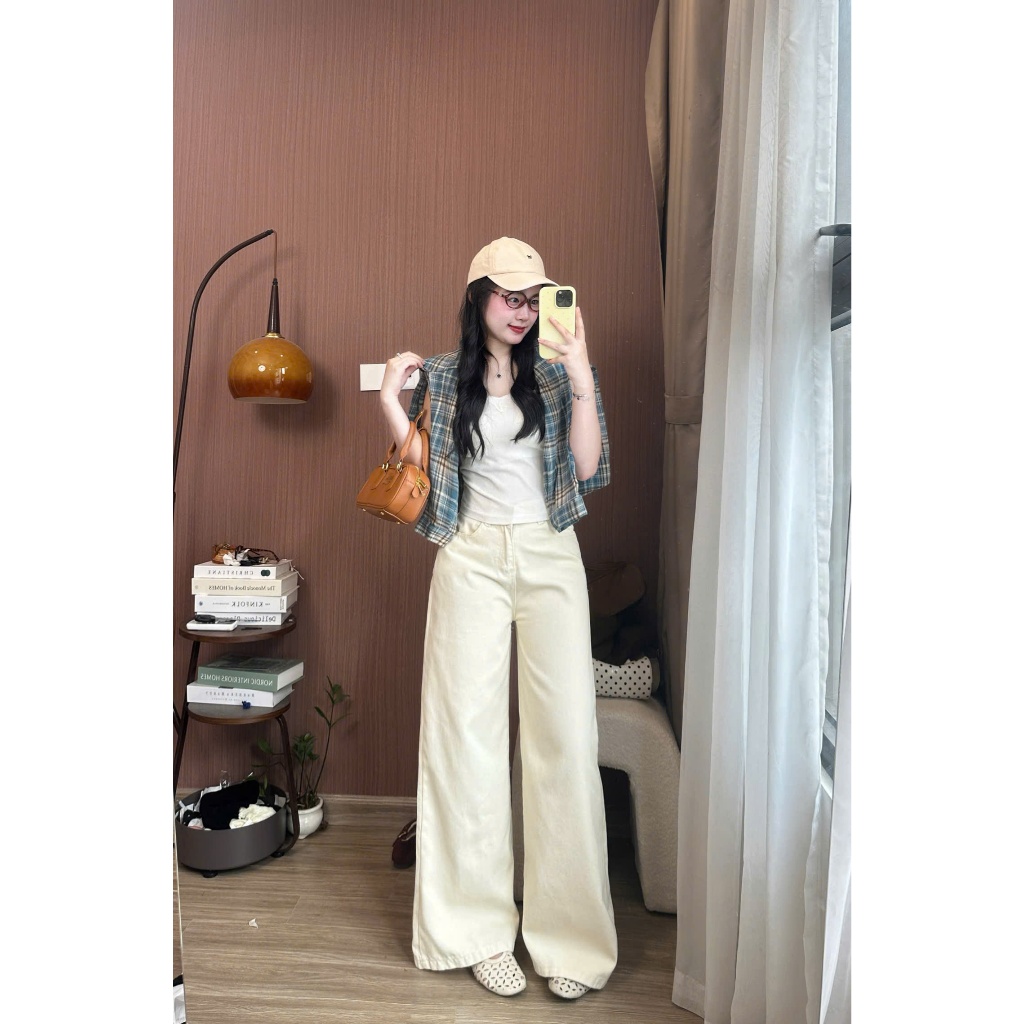 Quần jeans bò màu kem ống suông rộng hơi loe nhẹ phom dài phủ chân phong cách Hàn Quốc Joolate