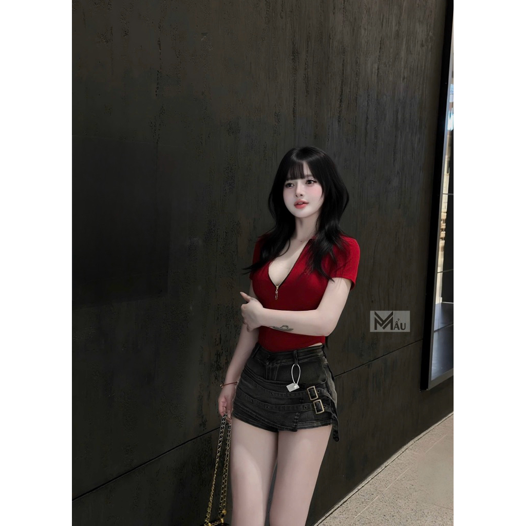 Áo bodysuit cộc tay khoá ngực siu sang chảnh