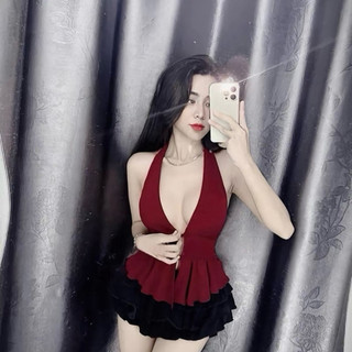 Set 2 món áo yếm khoét hở lưng + chân váy tầng ngắn