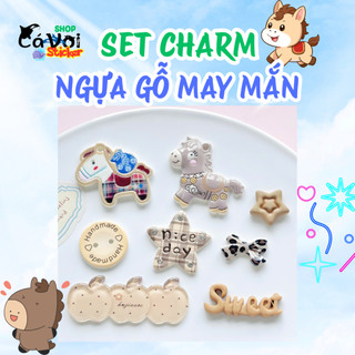 Set Charm Ngựa Gỗ may mắn Sweet Vintage – Charm Pony Táo Sao Be Dễ Thương Trang Trí Dép Phong Cách Nhẹ Nhàng Cute