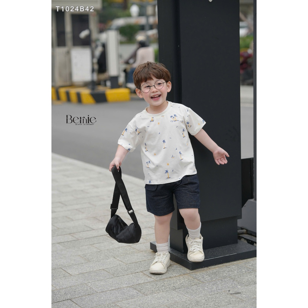 (Hãng Bernie)-Bộ quần áo cộc tay SUNSHINE họa tiết cây Dừa chất áo cotton co dãn ,quần da cá màu Jean mềm thoải mái
