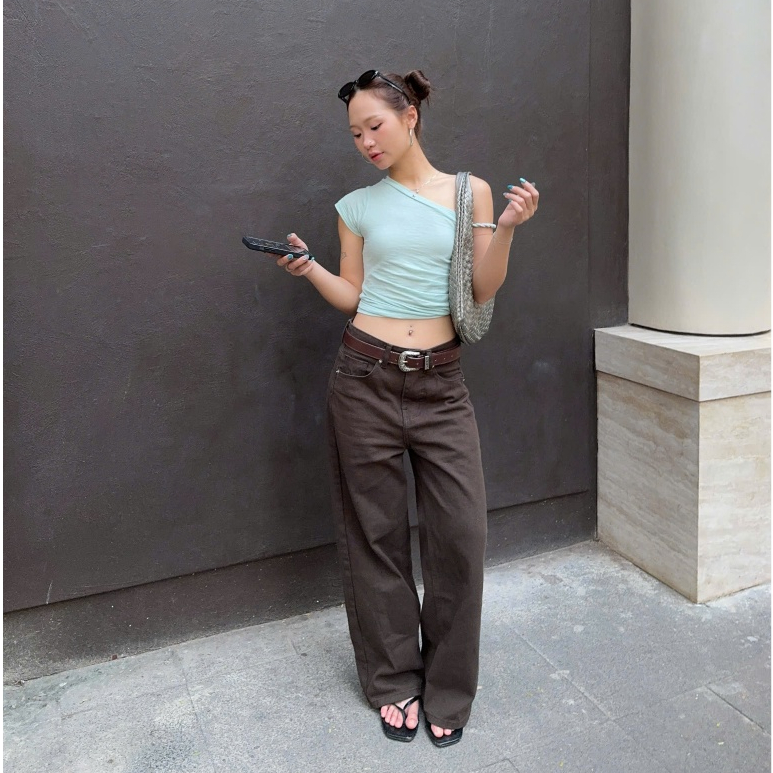 DARK BROWN WIDE STRAIGHT JEANS WHOSE - Quần jeans ống đứng wide fit Whose Studio 1779 | BigBuy360 - bigbuy360.vn