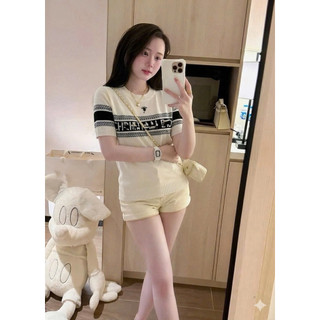 LT - Áo len cổ tròn hình ong thêu chữ ngang ngực, len cotton knit mềm hoạ tiết sang trọng free size 1623