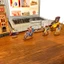 Set 8 Món Mô Hình Mini Người Và Xe Trang Trí Tiểu Cảnh - Phụ Kiện Decor Mô Hình TAYTA