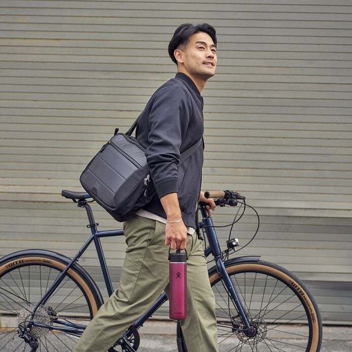 Bình giữ nhiệt Hydro Flask 710ml Lightweight Wide Flex Straw Cap 24oz chính hãng, nhẹ, nắp ống hút
